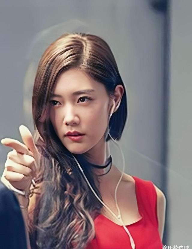 96间房主跳舞 弹壳酒吧